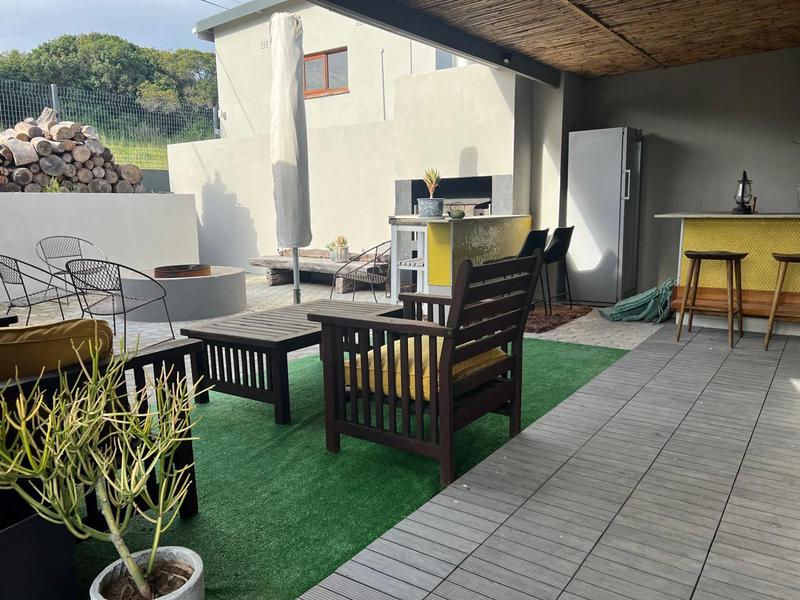 4 Bedroom Property for Sale in Stilbaai East Western Cape